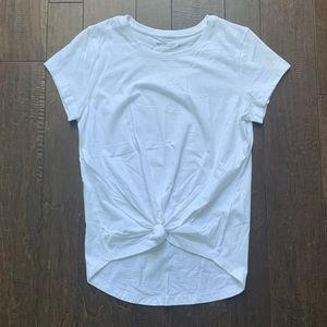 A&F knotted tee